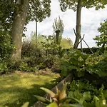 Vila Domicile Adore With Garden By Interhome *