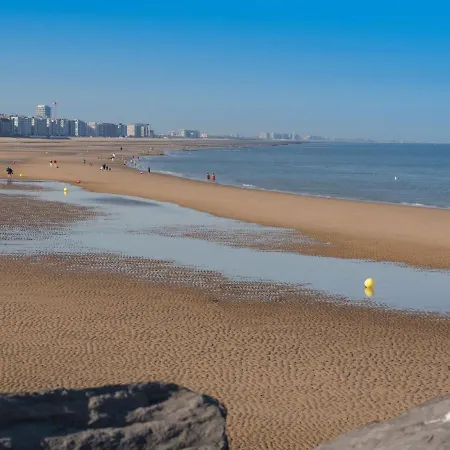 Villa Domicile Adore With Garden By Interhome Ostende