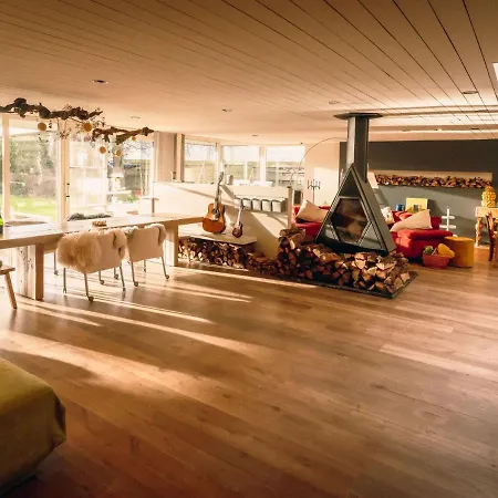 فيلة Domicile Adore With Garden By Interhome أوستيند