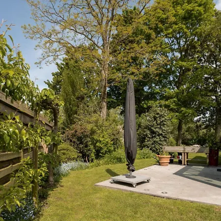 Domicile Adore With Garden By Interhome * أوستيند